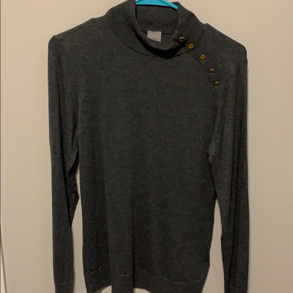 H&M sweater